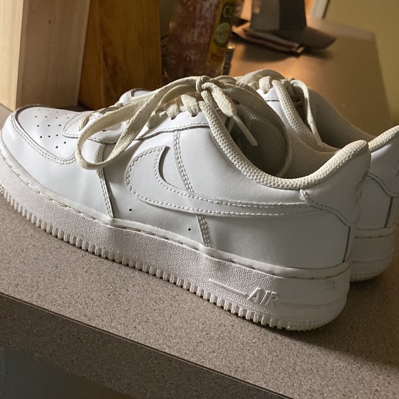 Size 5.5 nike Air Forces worn only a handful of times. Still look new. - Picture 4 of 4